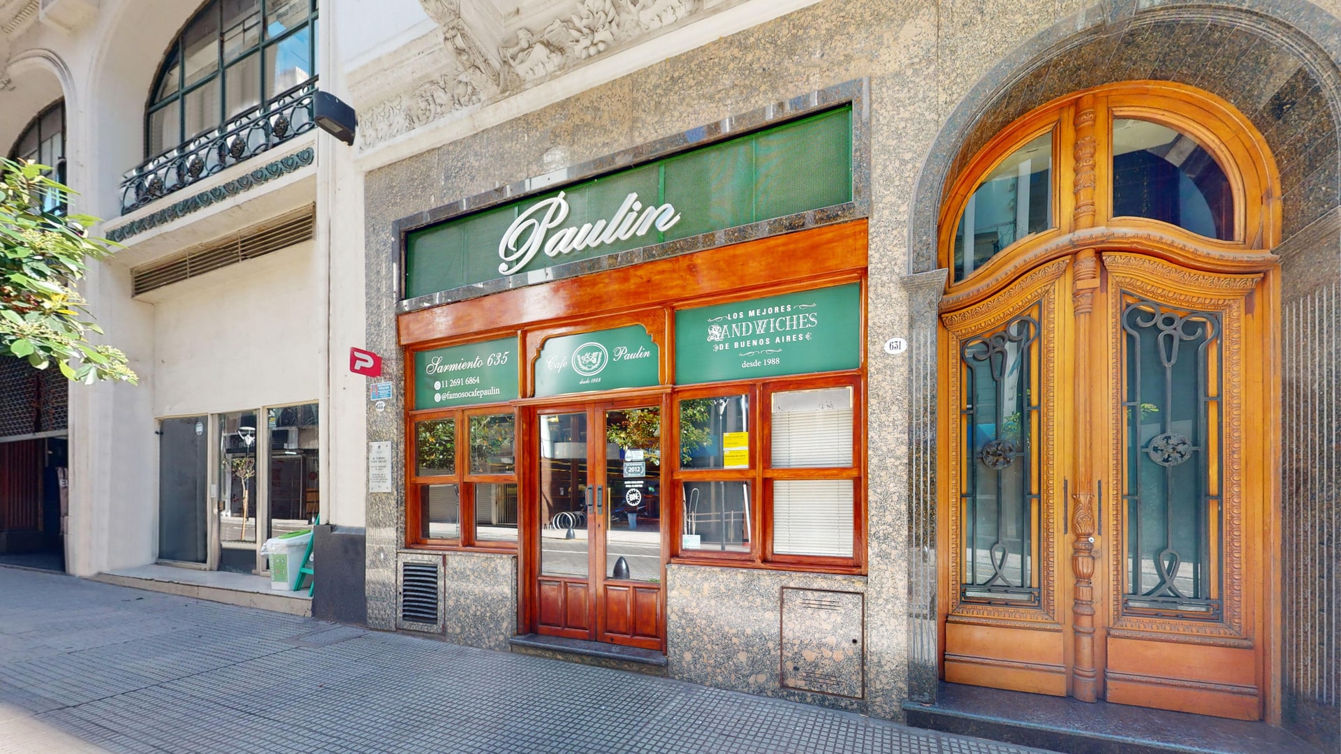 Sándwiches virales y platos voladores: cuánto hay que invertir para que un famoso café porteño llegue a Funes 